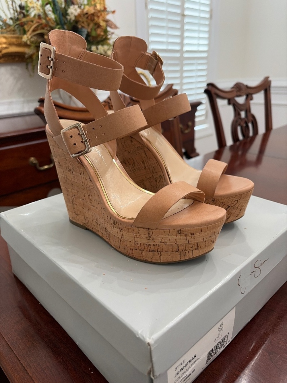 Neutral Wedge